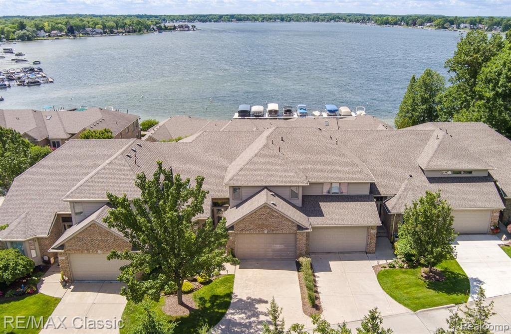 Condo in Keego Harbor, Michigan, United States 4 - 18308052