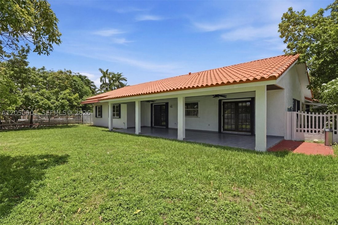 House in Miami, Florida, United States 1 - 18378561