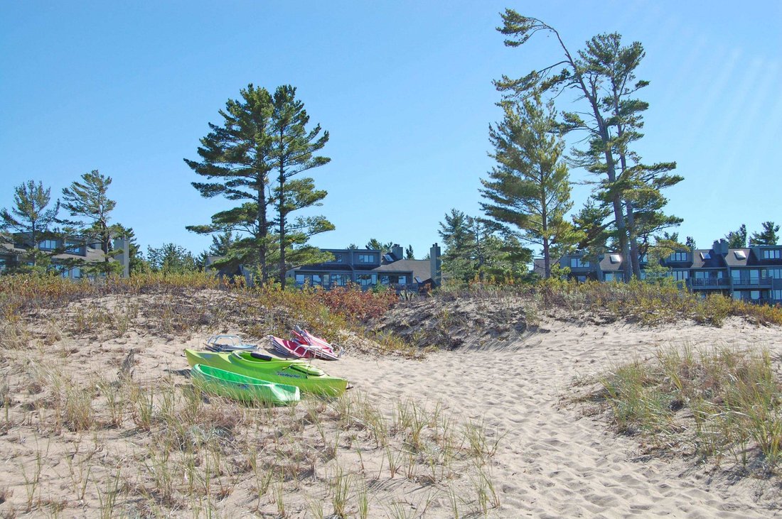 Condo in Glen Arbor, Michigan, United States 5 - 18439248