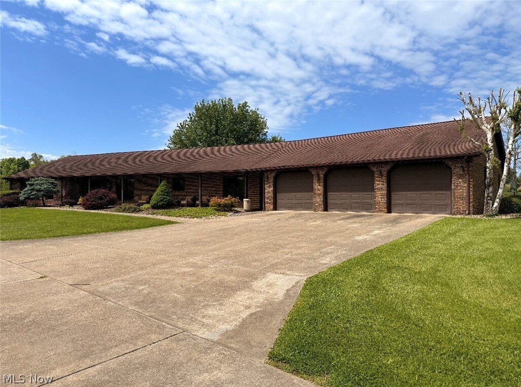 House in Smithville, West Virginia, United States 2 - 18442145