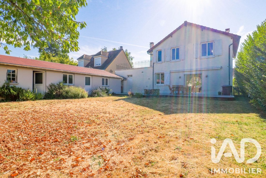 House in Cressely et Buisson, Magny-les-Hameaux, France 1 - 18438658