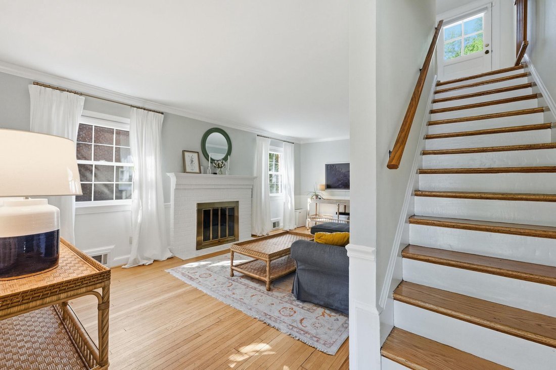 House in Idylwood, Virginia, United States 3 - 18435851