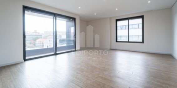 Apartment in Lordelo do Ouro e Massarelos, Porto District, Portugal 4 - 18437433