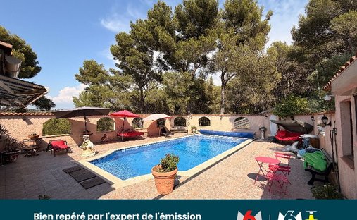 House in Fabregoules-Caillols-Rougiere-Peyrards, Septemes-les-Vallons, France 1