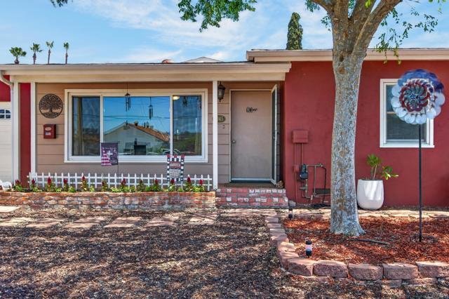 House in El Cajon, California, United States 5 - 18441554