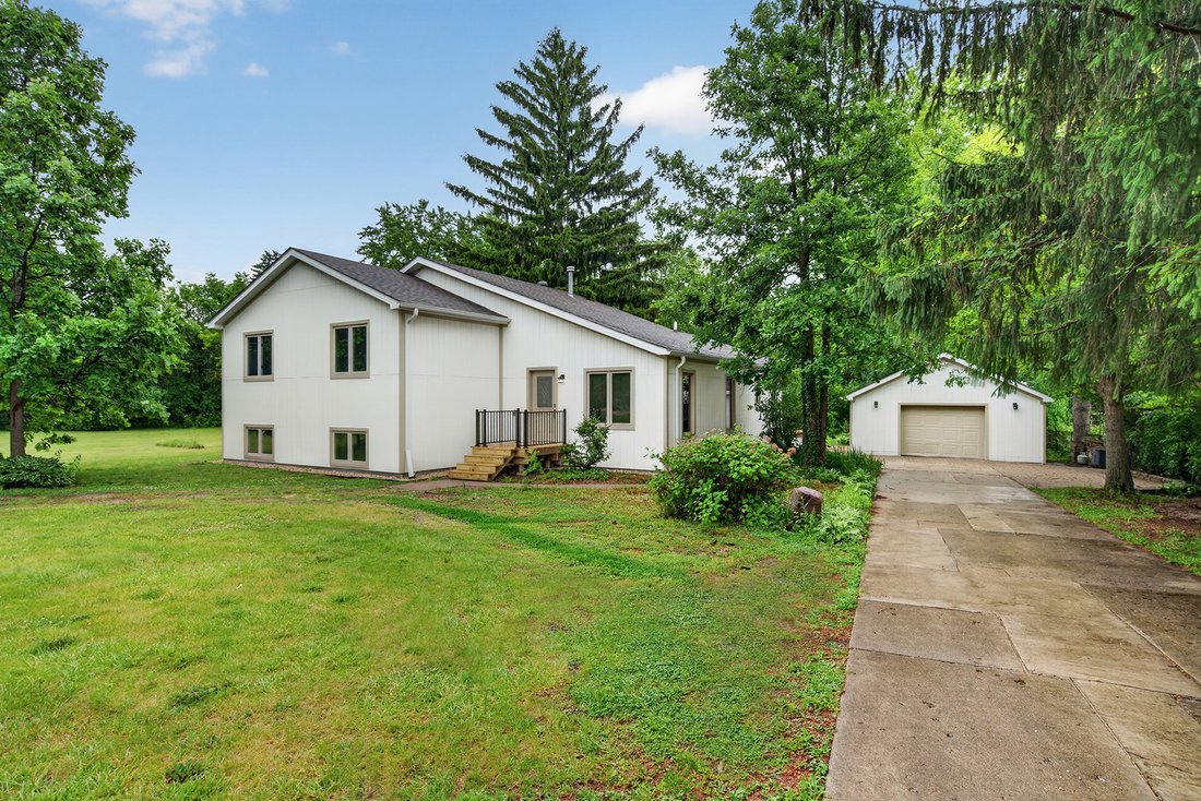 House in Wayne, Illinois, United States 1 - 18440320