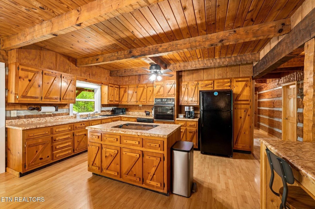 House in Hartford, Tennessee, United States 3 - 18440125