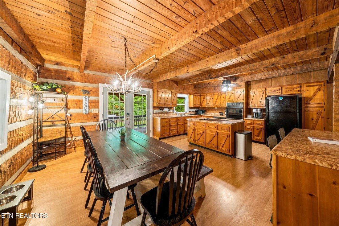 House in Hartford, Tennessee, United States 4 - 18440125