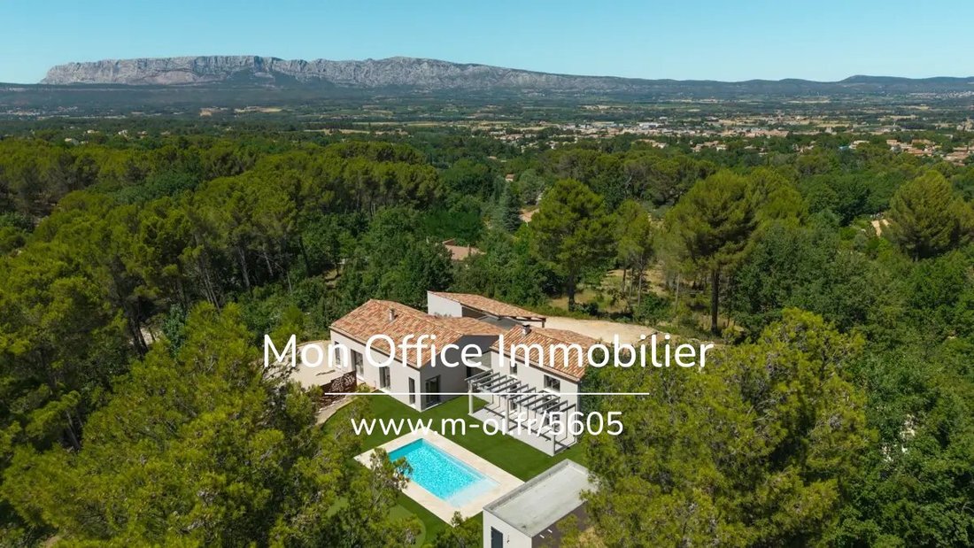 House in Trets, Provence-Alpes-Côte d'Azur, France 1 - 18437049
