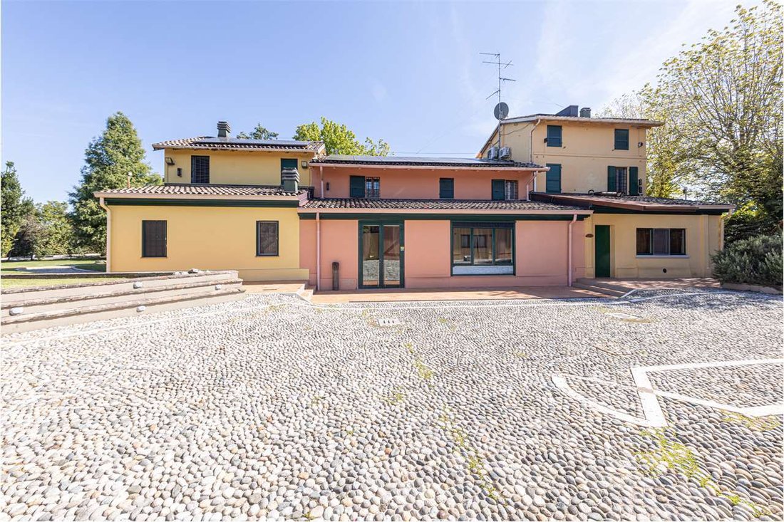 Villa in Vaciglio - Portile - Mugnano, Modena, Emilia-Romagna 5 - 18439061