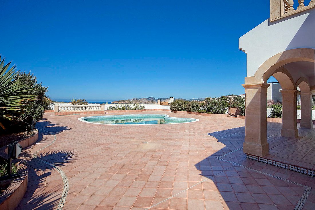 Villa in Calvia, Balearic Islands, Spain 2 - 18441112