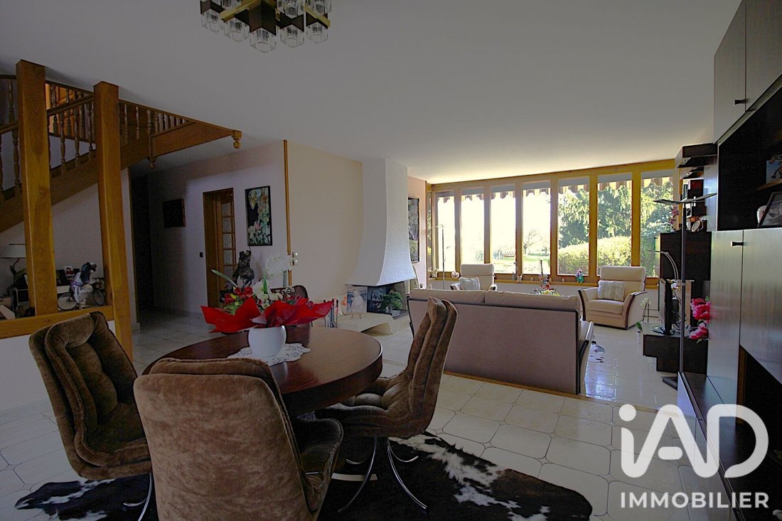 House in Mandres-les-Roses, Ile-de-France, France 3 - 18438662