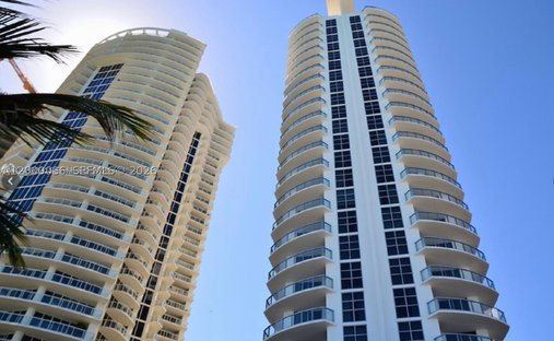 Condo in Sunny Isles Beach, Florida, United States 1