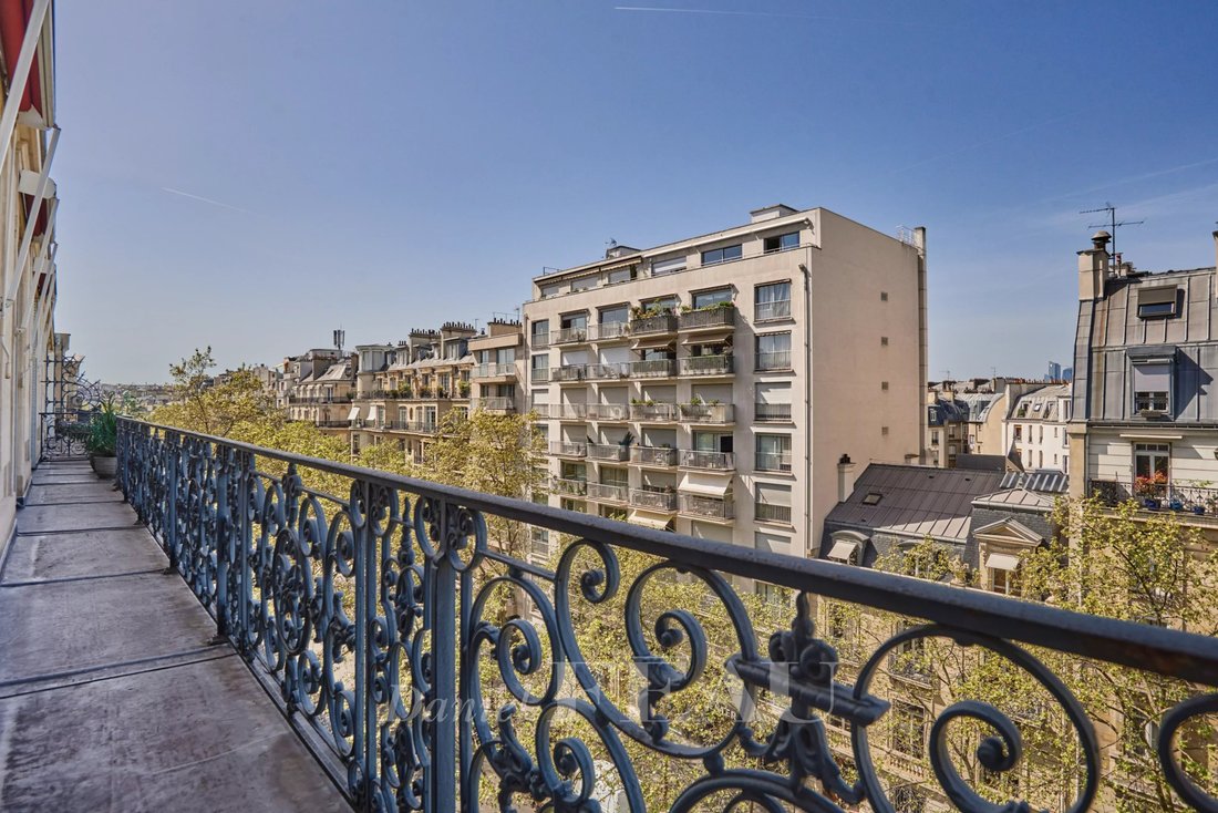 Apartment in Champerret-Berthier, Paris 17e Arrondissement, Paris 4 - 18437696