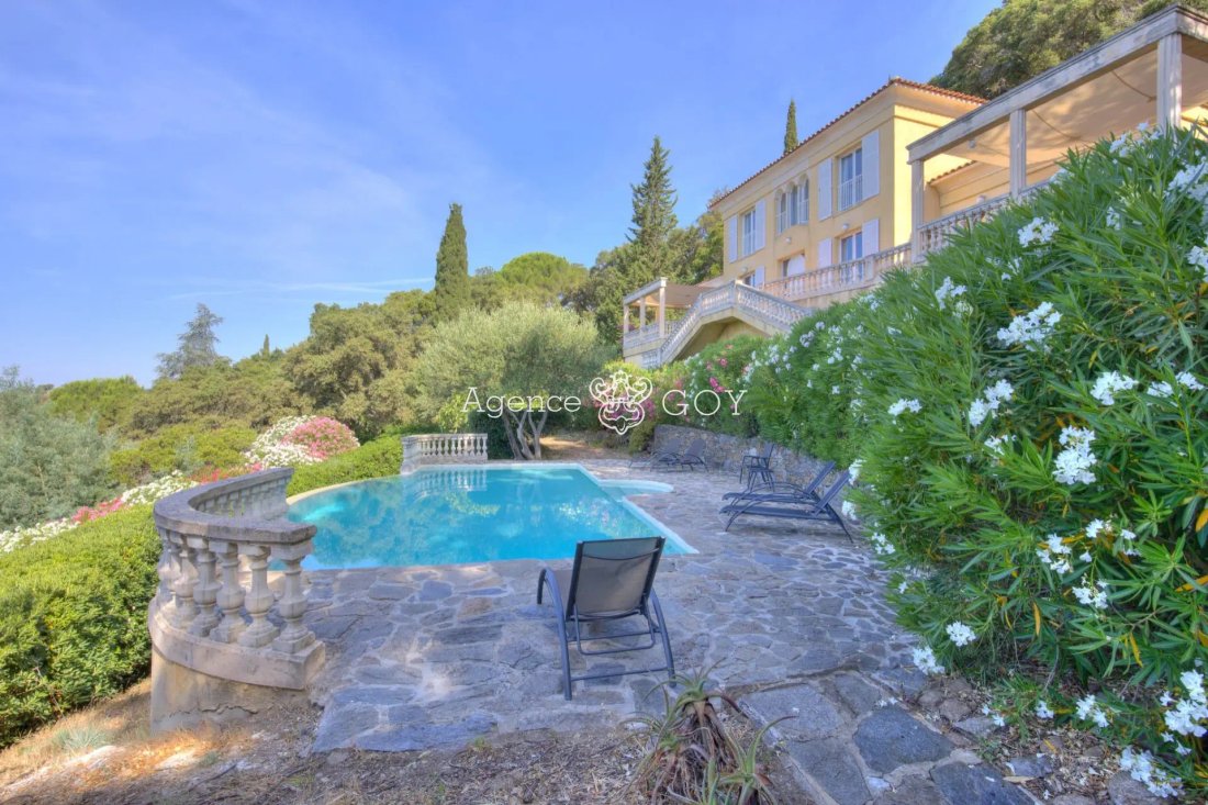 House in Rayol-Canadel-sur-Mer, Provence-Alpes-Côte d'Azur, France 1 - 15730140