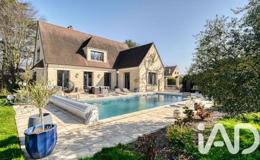 House in Maffliers, Ile-de-France, France 1