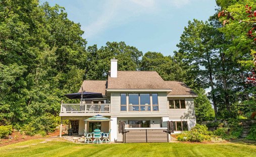 House in Traverse City, Michigan, United States 1