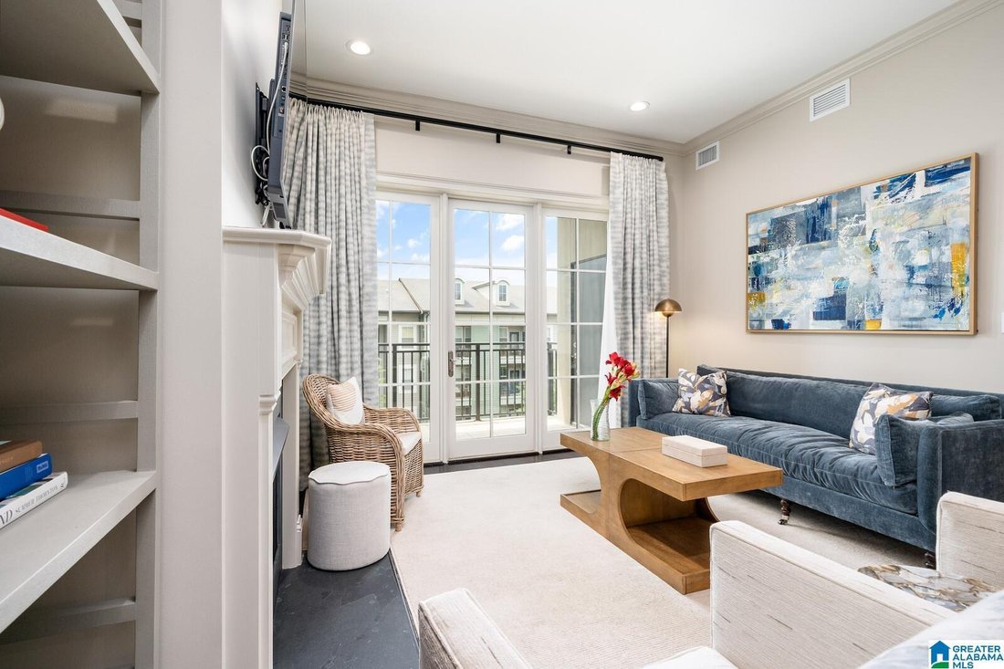 Condo in Homewood, Alabama, United States 1 - 18442846