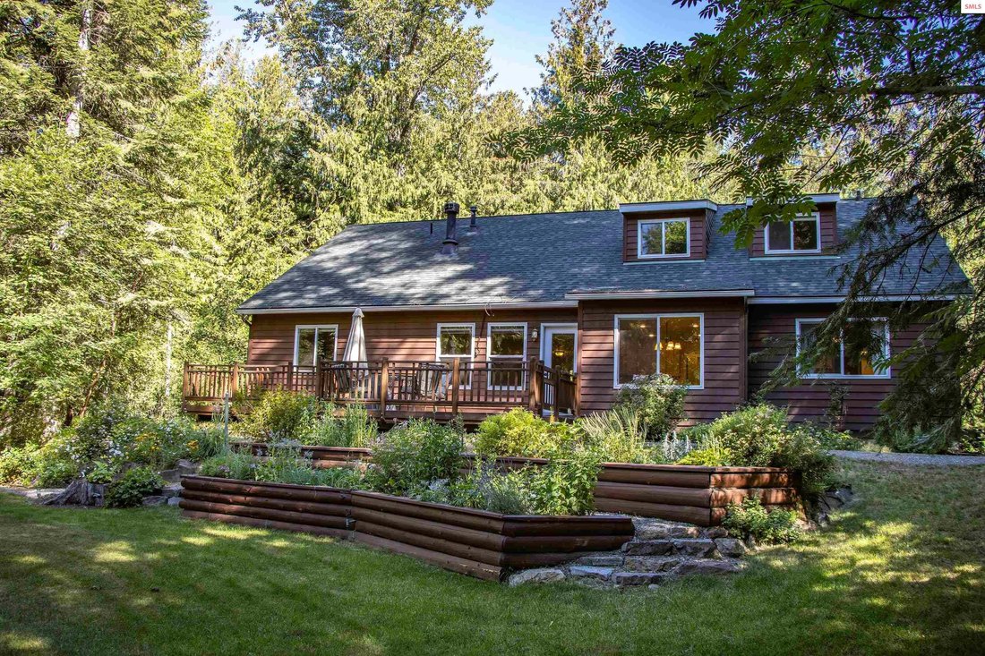 House in Sandpoint, Idaho, United States 2 - 18432155