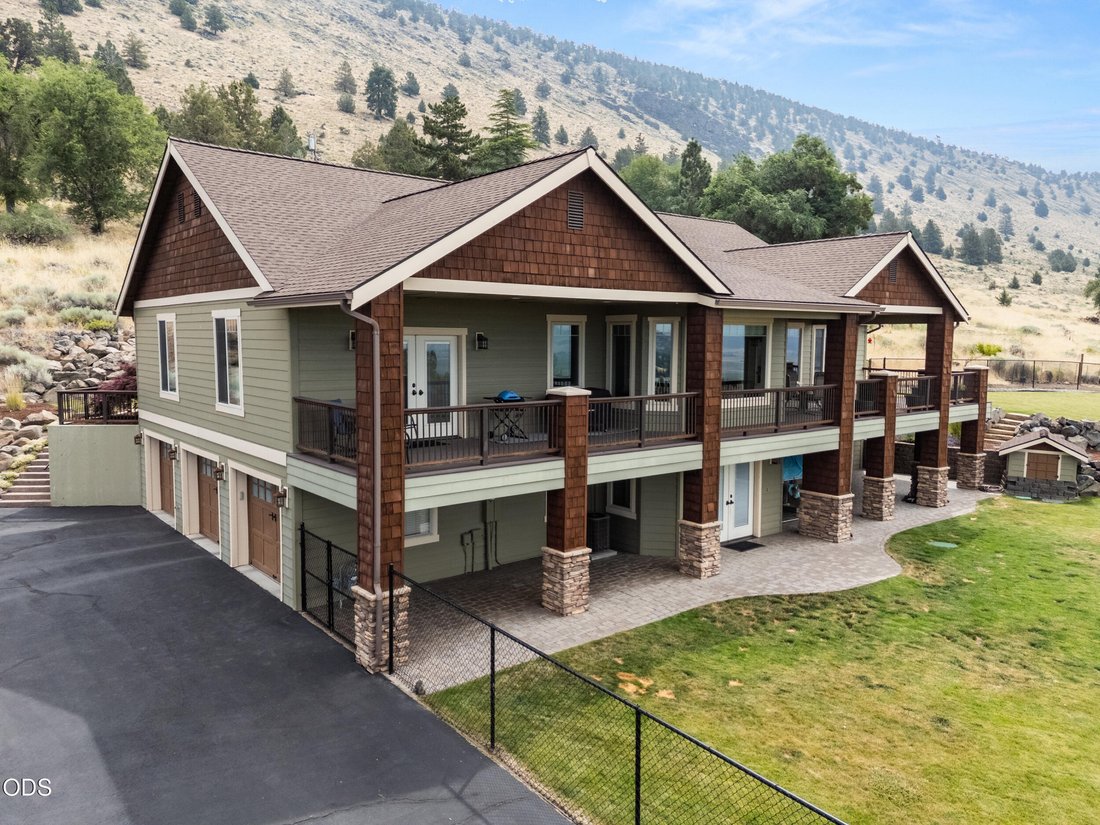 House in Klamath Falls, Oregon, United States 2 - 18442033