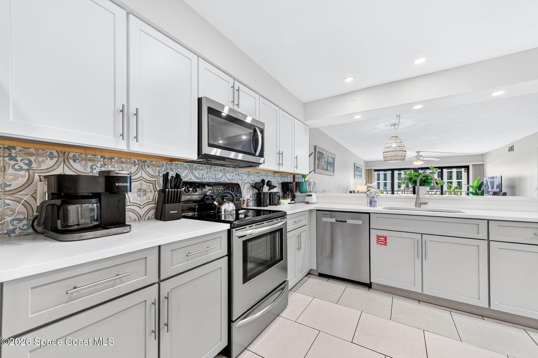 Condo in Cocoa Beach, Florida, United States 3 - 18282936