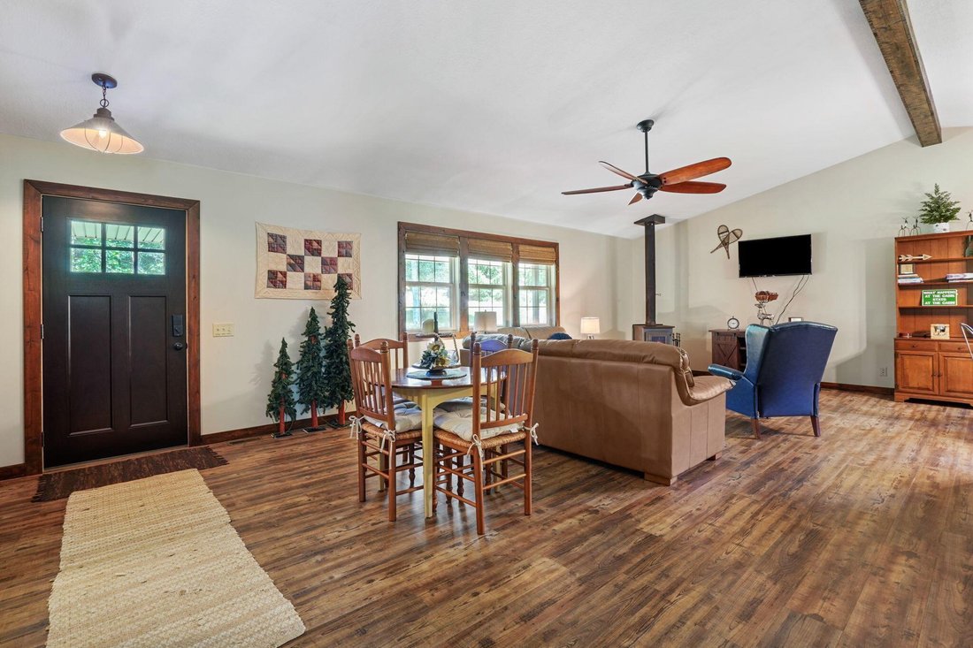 House in Logan, Ohio, United States 5 - 18436674