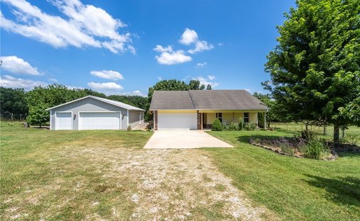 House in Cave Springs, Arkansas, United States 1