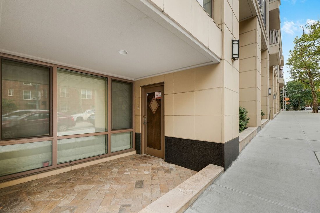 Condo in New York, New York, United States 4 - 18437710
