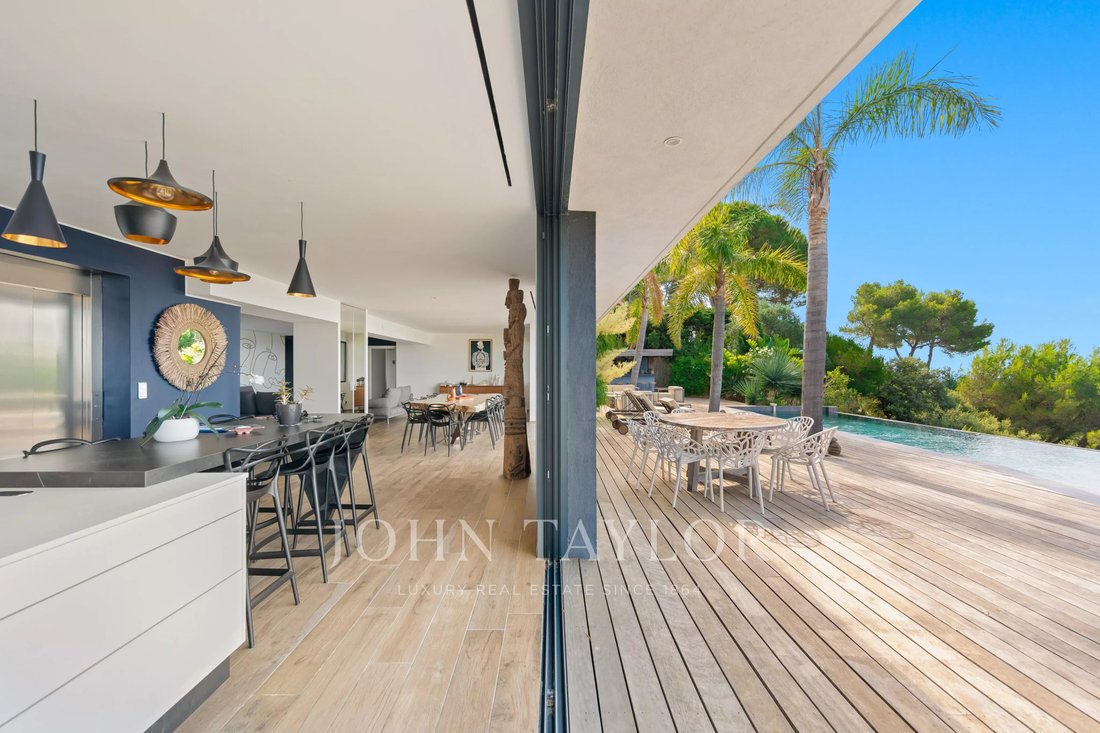 Villa en Hyères, Provenza-Alpes-Costa Azul, Francia 4 - 18438022