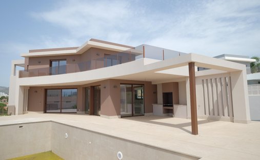 Villa in Calp / Calpe, Valencian Community, Spain 1