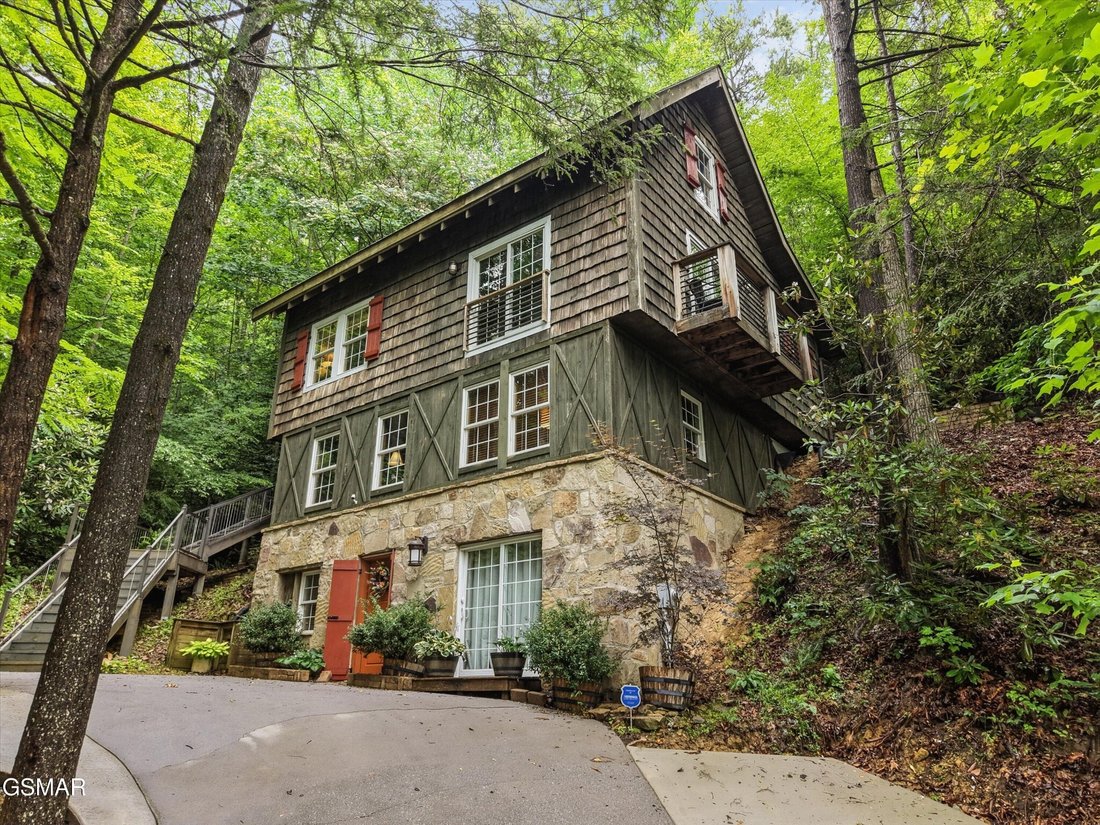 House in Gatlinburg, Tennessee, United States 1 - 18437040