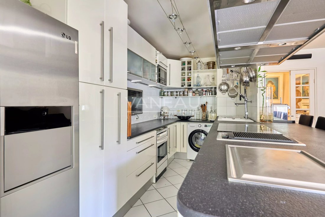 Apartment in Cambronne-Garibaldi, Paris 15e Arrondissement, Paris 4 - 18434519