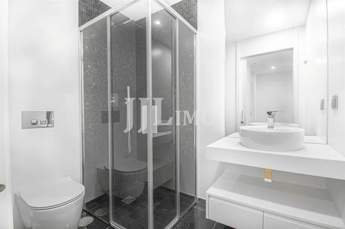 Apartment in Avenidas Novas, Lisbon, Portugal 3 - 18436049