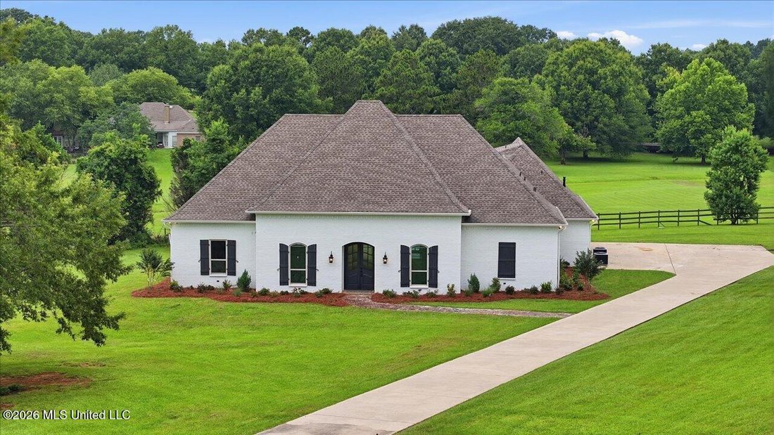 House in Flora, Mississippi, United States 1 - 18439377