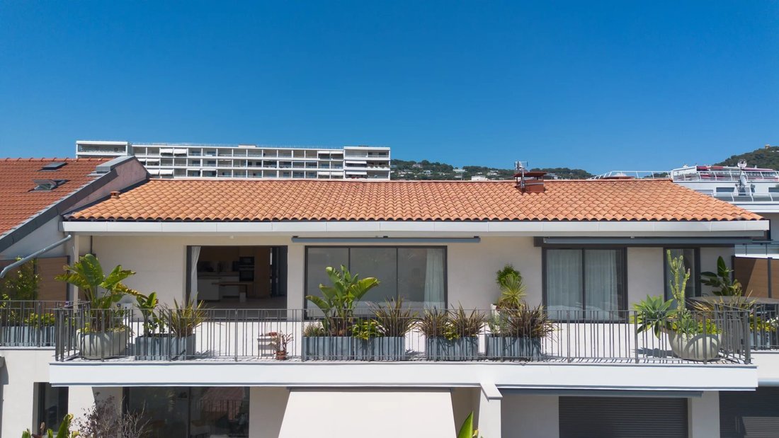 Apartment in Cannes, Provence-Alpes-Côte d'Azur, France 1 - 18438191
