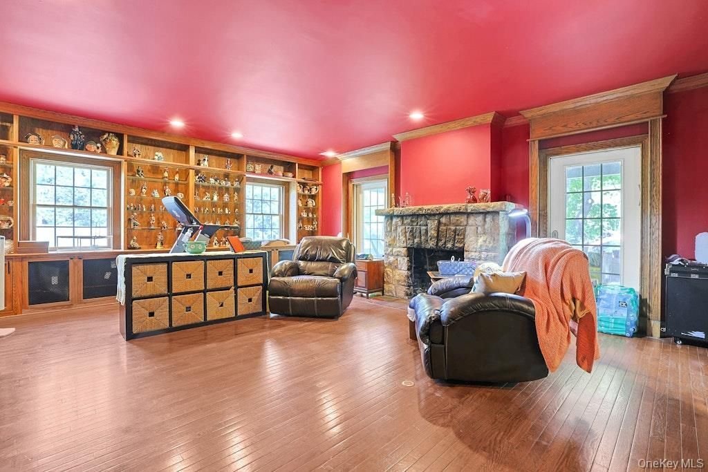 Ossining, New York, United States 3 - 18098902