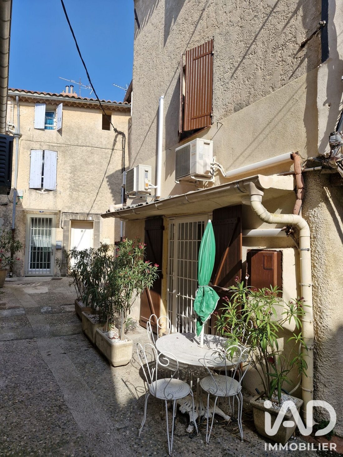 Campagne en. E-Figons-Surville-Plantiers, Éguilles, France 1 - 18438627