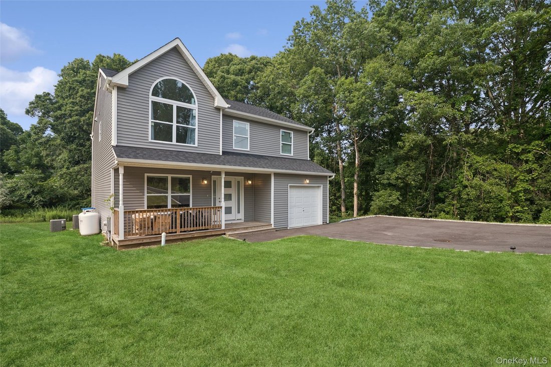 House in Lake Ronkonkoma, New York, United States 4 - 18440606