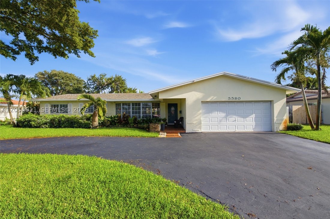 House in Plantation, Florida, United States 1 - 18440033