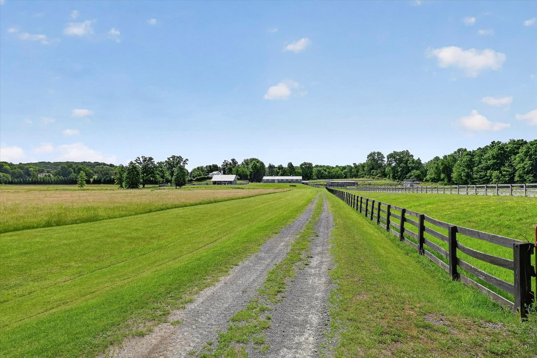 House in Montgomery, New York, United States 2 - 18438410