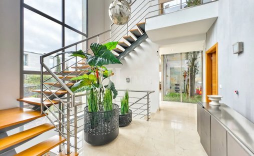 House in Belas, Lisbon, Portugal 1