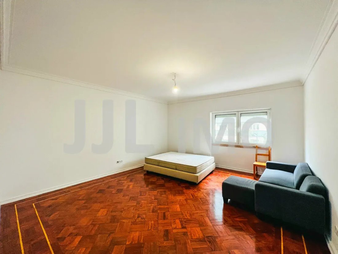 Apartment in Arroios, Lisbon, Portugal 5 - 18436136