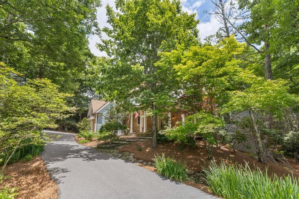 House in Highlands, North Carolina, United States 2 - 18438806