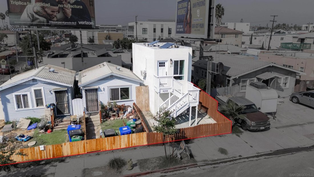 San Diego, California, United States 1 - 18437263