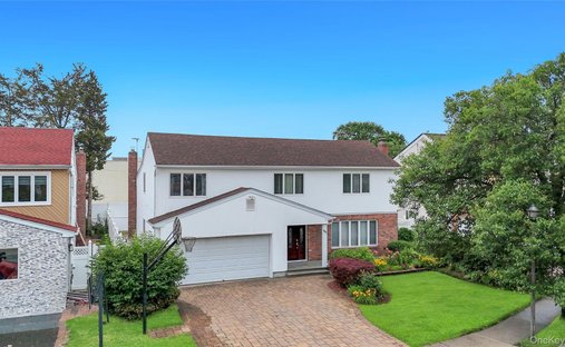 House in East Meadow, New York, United States 1