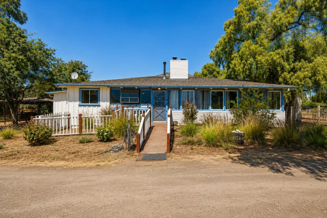 House in Hollister, California, United States 4 - 18440441