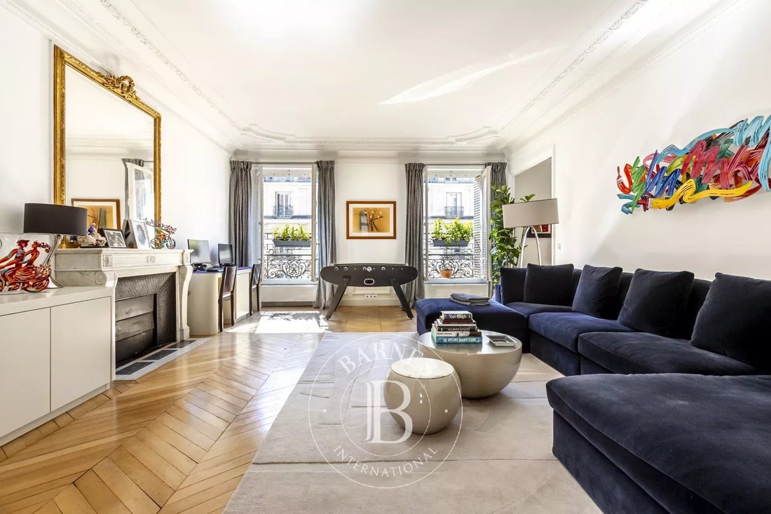 Apartment in Ternes-Maillot, Paris 17e Arrondissement, Paris 2 - 18437979