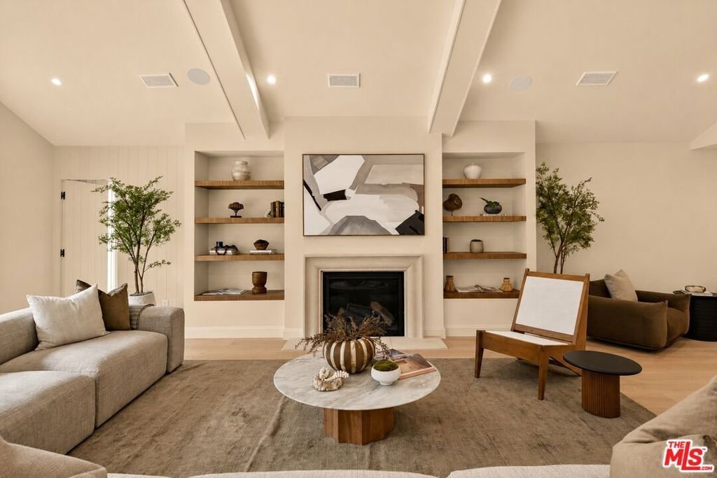 House in Los Angeles, California, United States 5 - 18439136