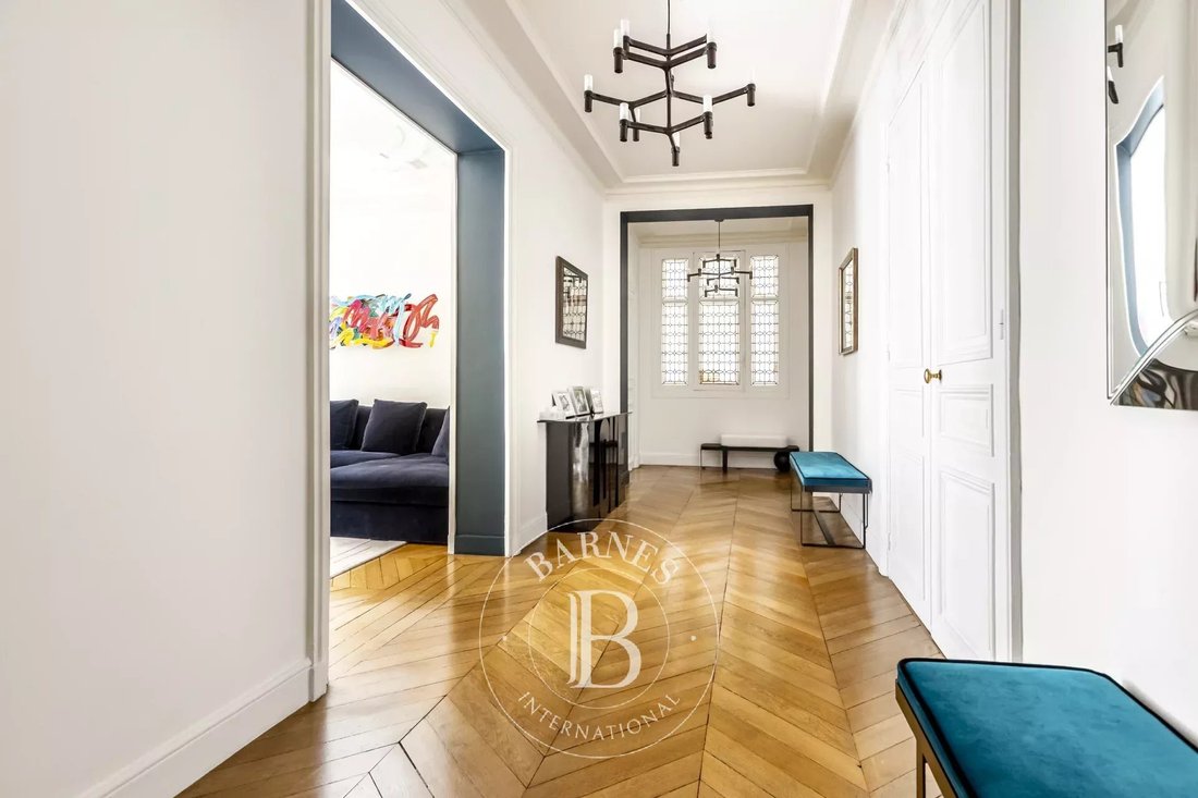 Apartment in Ternes-Maillot, Paris 17e Arrondissement, Paris 5 - 18437979