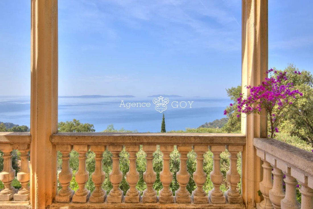 House in Rayol-Canadel-sur-Mer, Provence-Alpes-Côte d'Azur, France 4 - 15730140